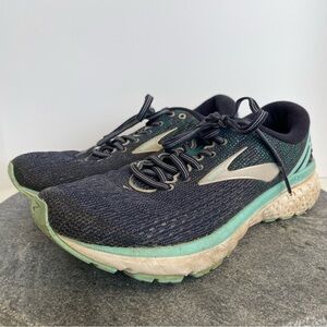 Brooks Ghost 11 Blue Navy And White Tennis Shoes 9